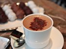 hot-chocolate-and-truffels-at-srungli-zurich.jpg