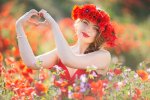 Poppy-flower-field-beautiful-girl-HD-picture-09.jpg