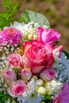 desktop-wallpaper-flowers-bouquet-roses.jpg